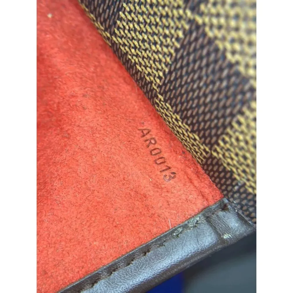 Louis Vuitton Women Pre-Loved Bag Very Good Condition